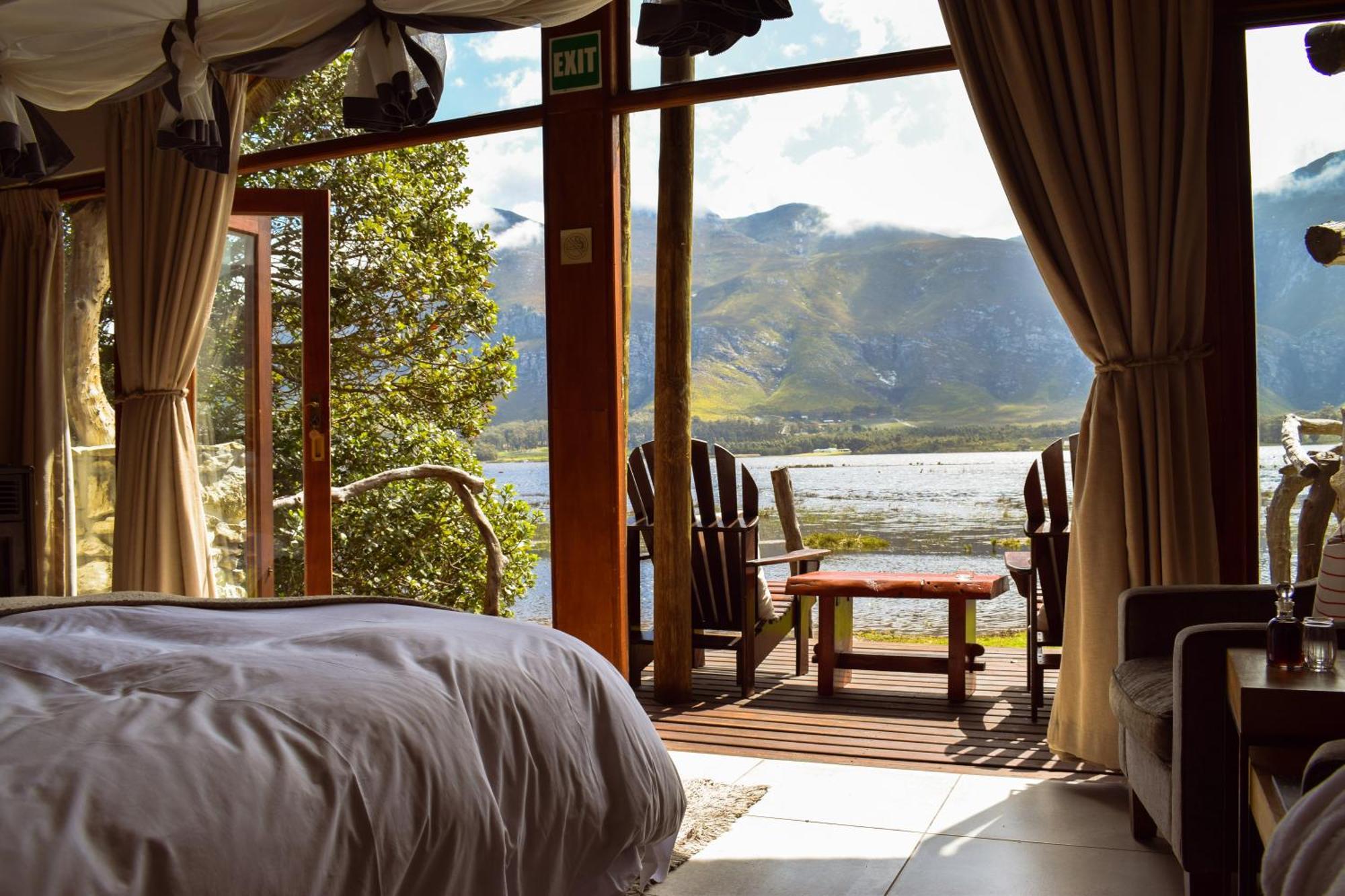 Mosaic Lagoon Lodge Станфорд Экстерьер фото