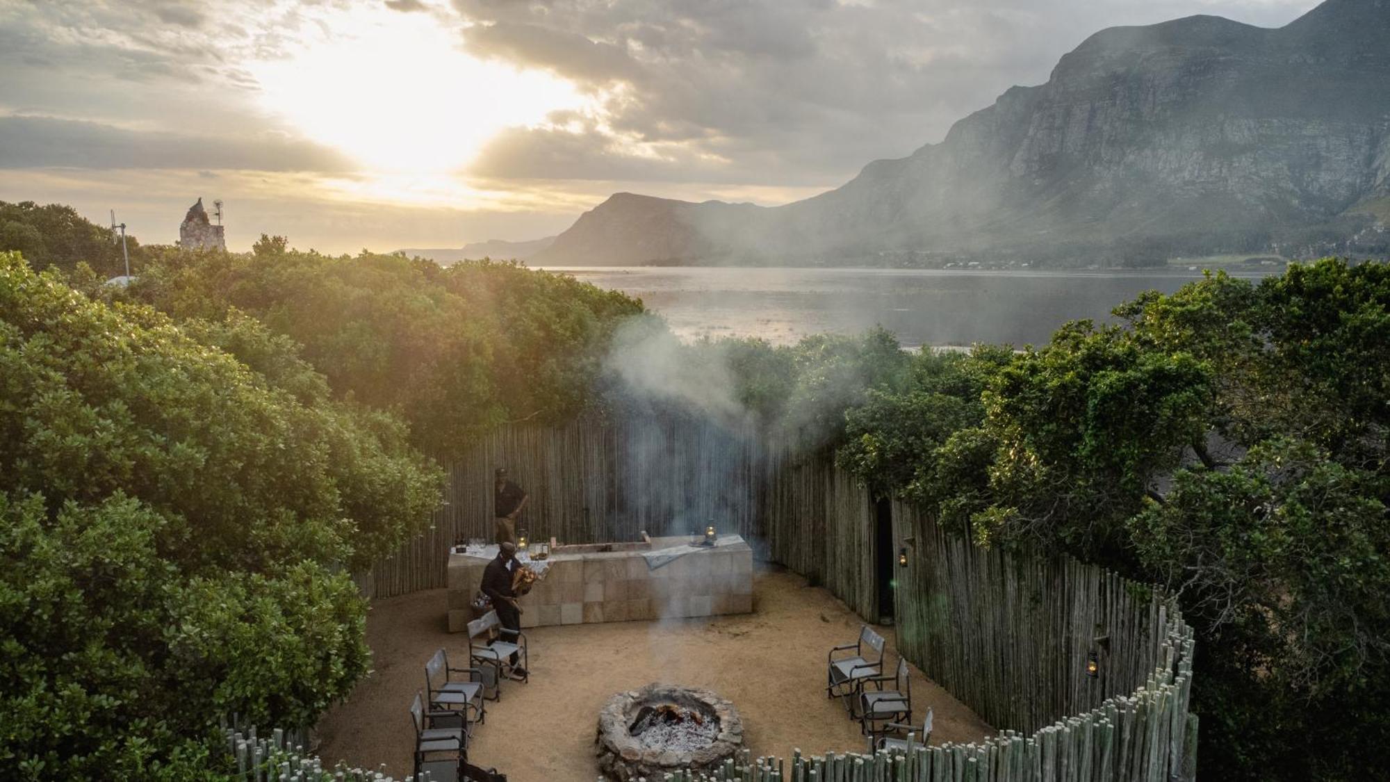 Mosaic Lagoon Lodge Станфорд Экстерьер фото