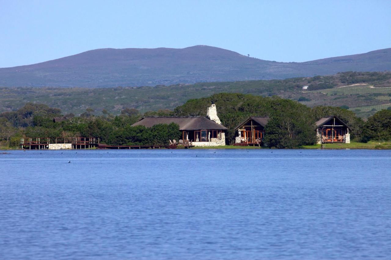 Mosaic Lagoon Lodge Станфорд Экстерьер фото